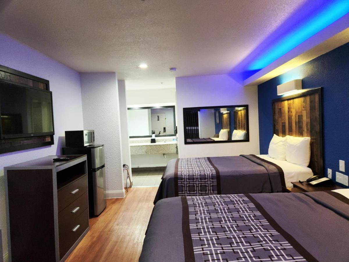 Express Inn Tomball Extérieur photo