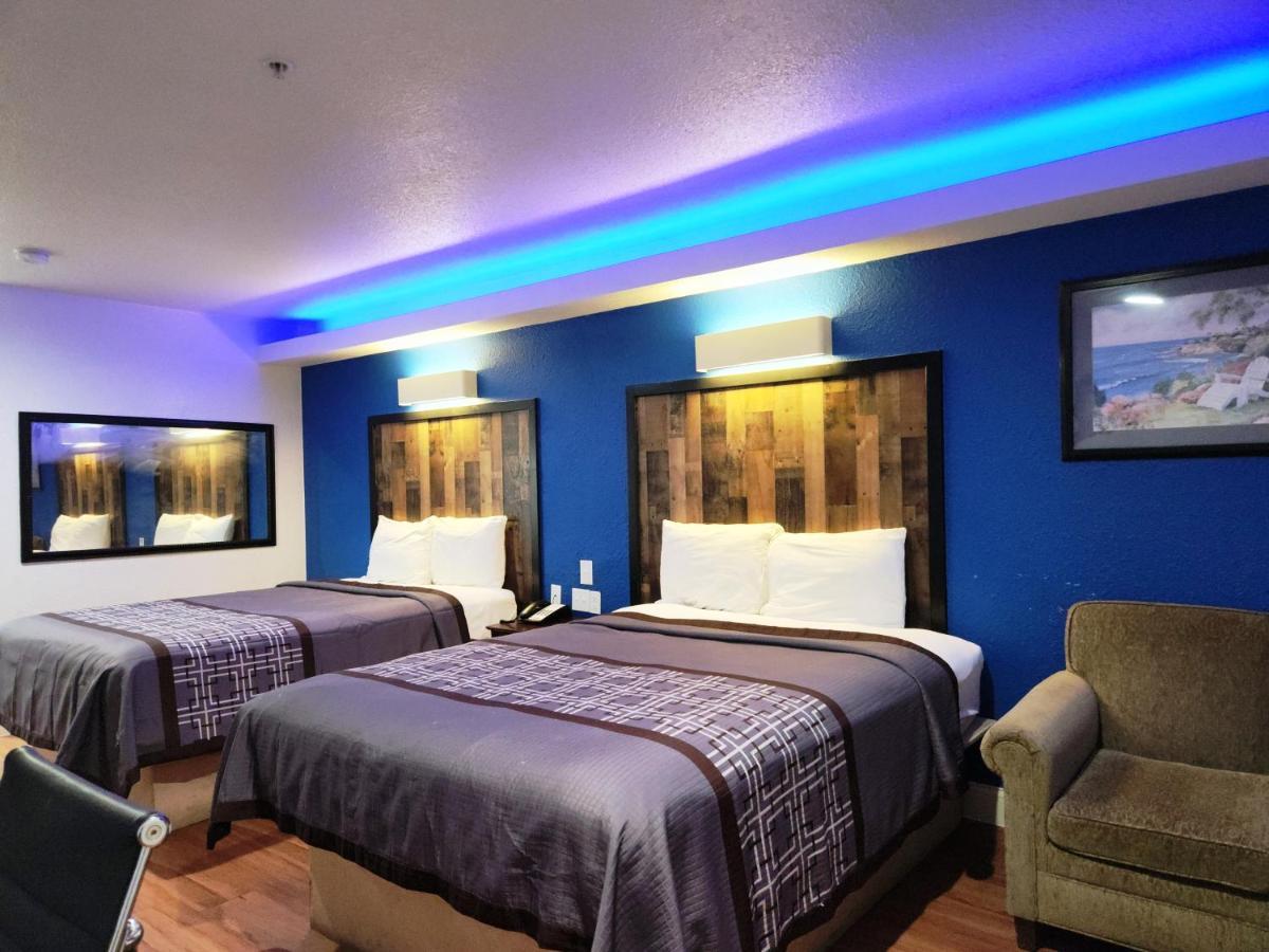 Express Inn Tomball Extérieur photo