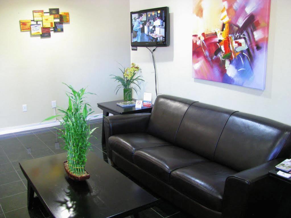 Express Inn Tomball Extérieur photo